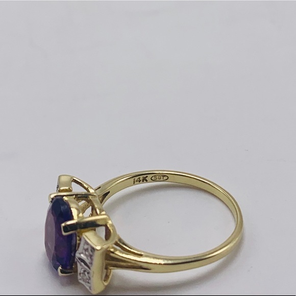 EUC 14k Yellow Gold Amethyst & Diamond Cocktail Ring - Picture 15 of 16